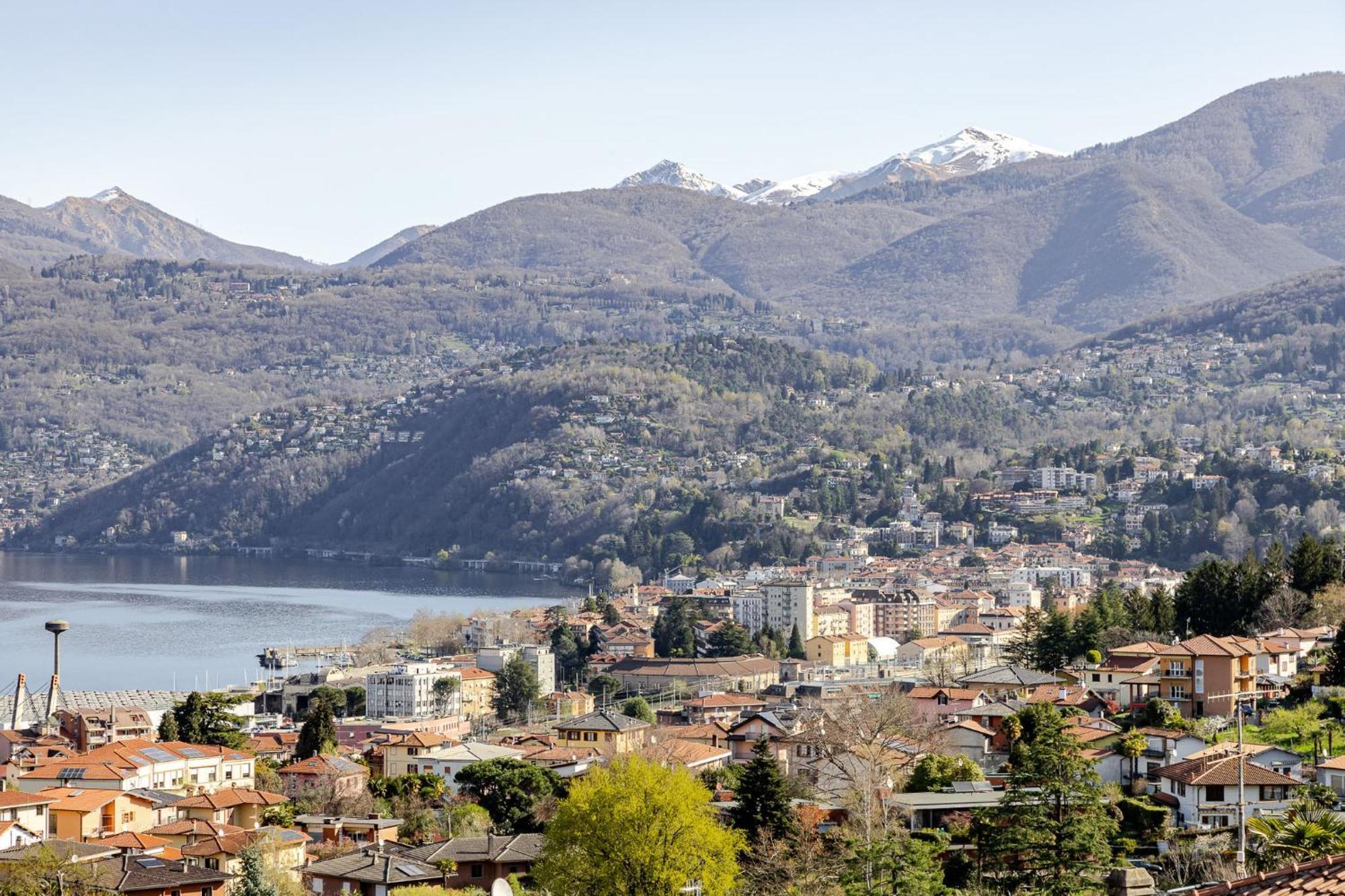 Casa Elena - Bella Vista Lago Germignaga Buitenkant foto